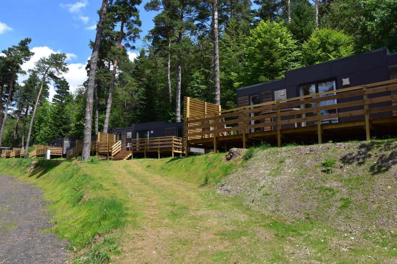 Camping Domaine Du Lac Chambon Murol Exteriör bild