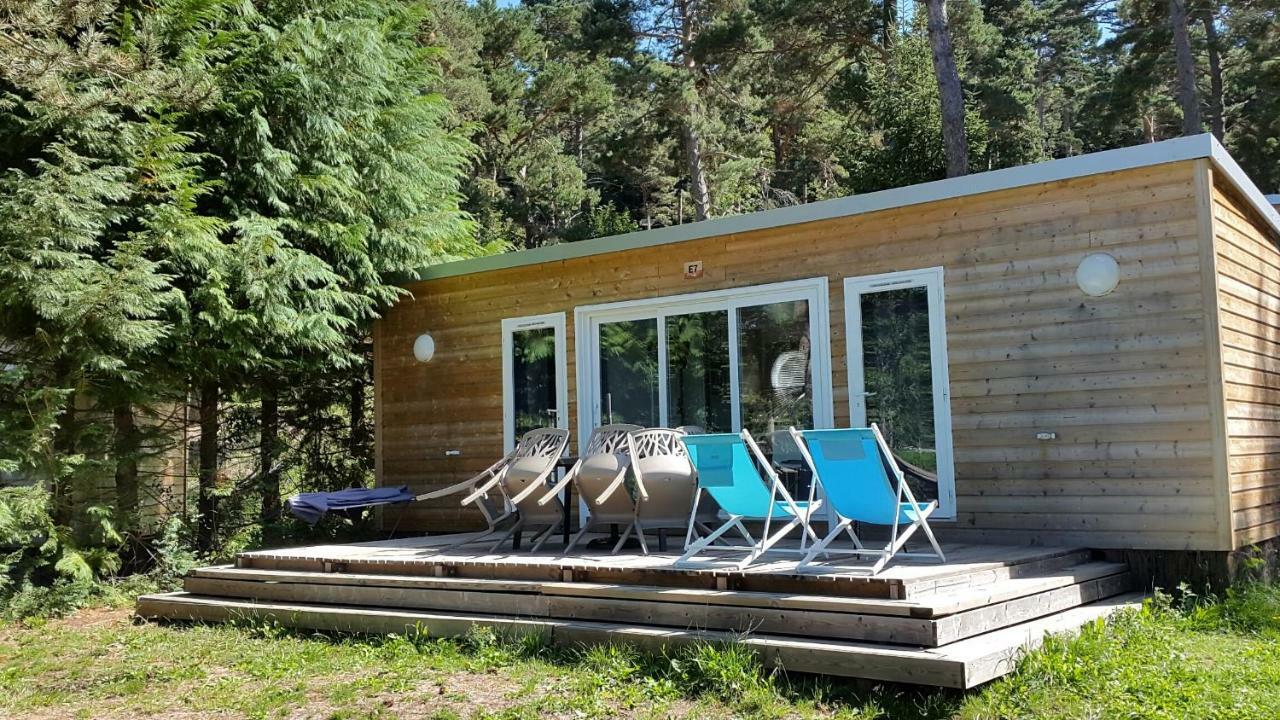 Camping Domaine Du Lac Chambon Murol Exteriör bild