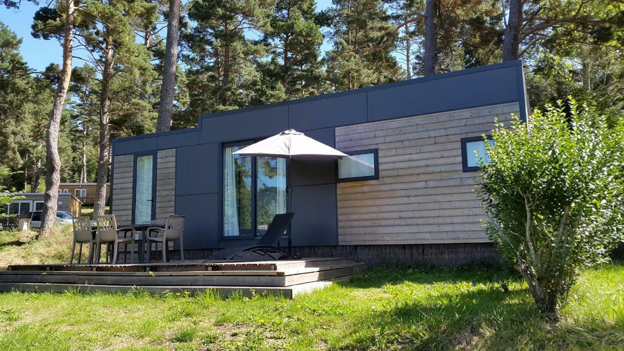 Camping Domaine Du Lac Chambon Murol Exteriör bild