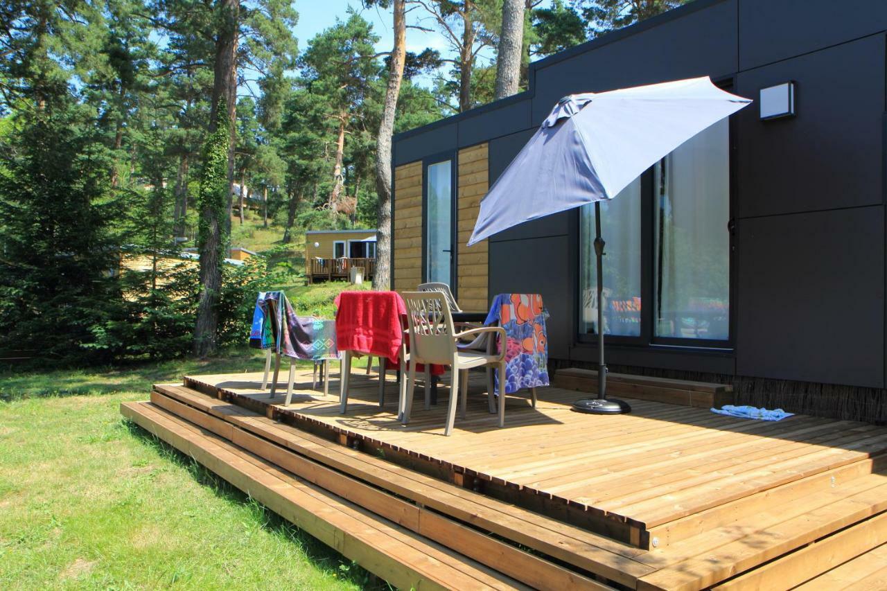 Camping Domaine Du Lac Chambon Murol Exteriör bild