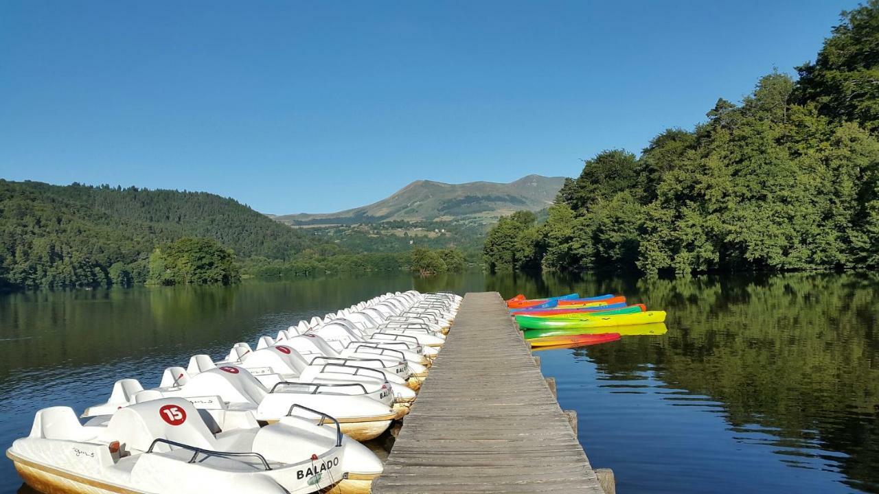 Camping Domaine Du Lac Chambon Murol Exteriör bild